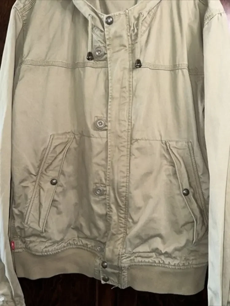 HTF Levi’s Commuter Jacket Hidden Pockets Nylon‎ Hood Khaki (see Measurements)